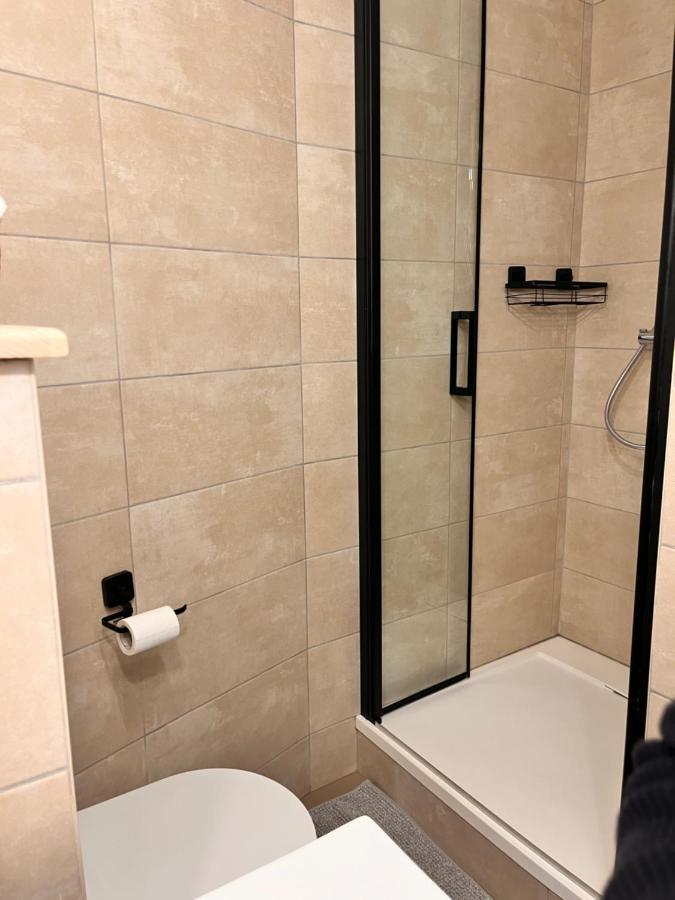Appartement 2 Chambres Avec Parking Pontarlier Eksteriør billede